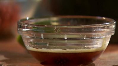 тартар из говядины с шишковым вареньем