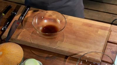 тартар из говядины со свежей дыней