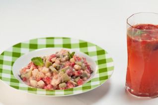 Тартар из клубники с йогуртом