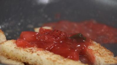 тартар из клубники с йогуртом