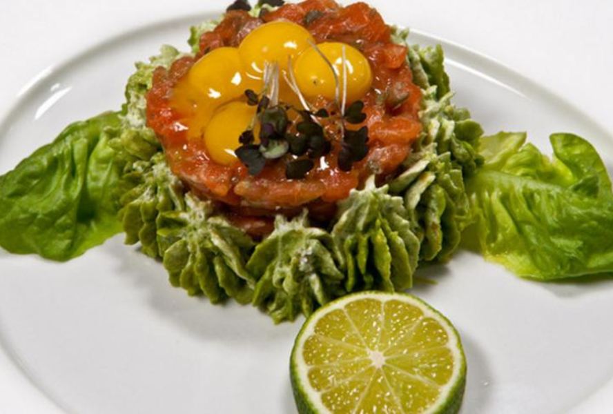 Тартар из лосося и говядины