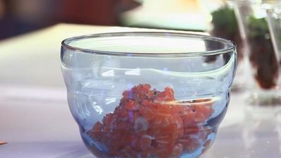 тартар из лосося со свеклой