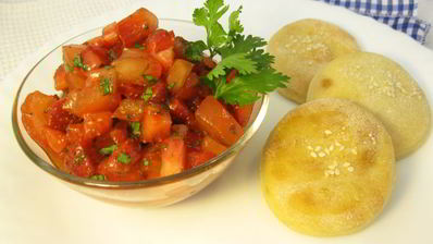 тартар клубнично-помидорный