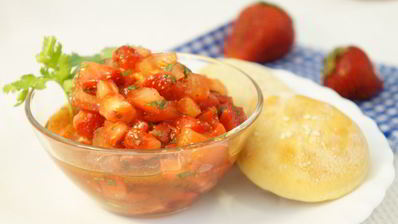 тартар клубнично-помидорный