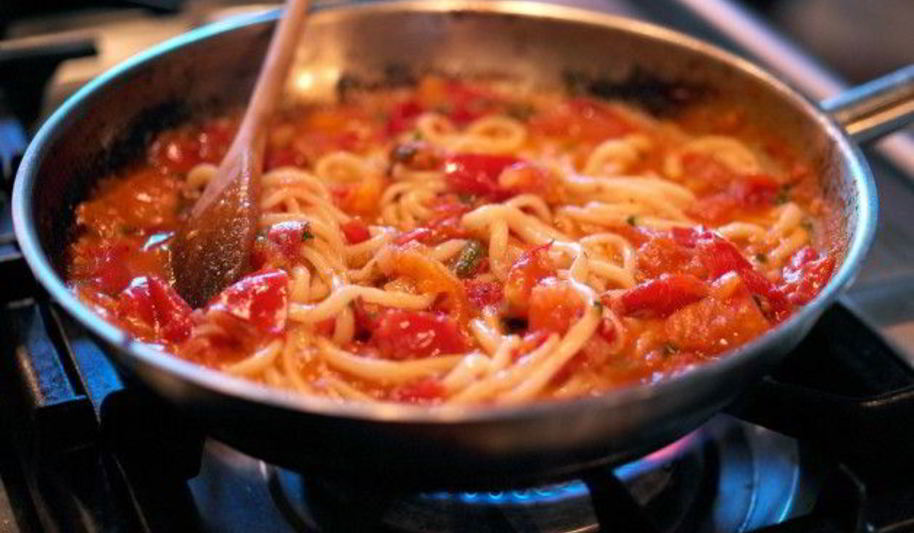 Рецепт томатного соуса для пасты и пиццы