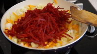 борщ красный из баранины