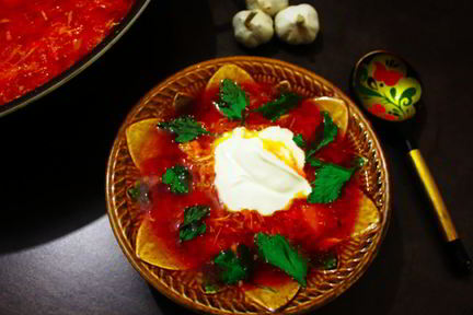 Борщ на курином бульоне и сале