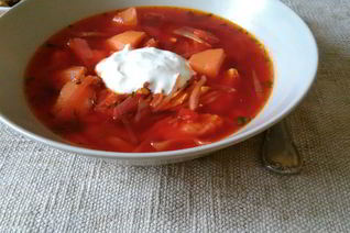 Борщ на курином бульоне