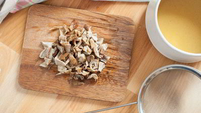 борщ с белыми грибами