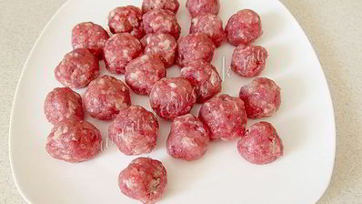 борщ с фрикадельками