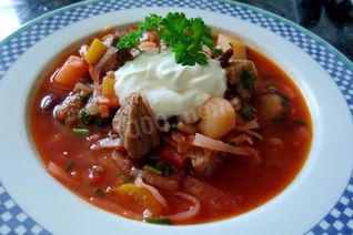 Борщ с картофелем томатами и фасолью