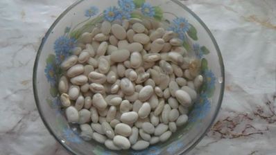 борщ с килькой в томате и фасолью