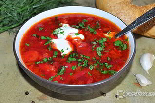 Борщ с копчеными ребрышками