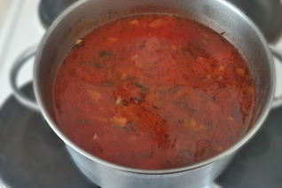 Борщ с маринованными помидорами