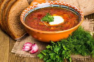 Борщ с салом