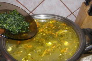 Борщ со щавелем и яйцом