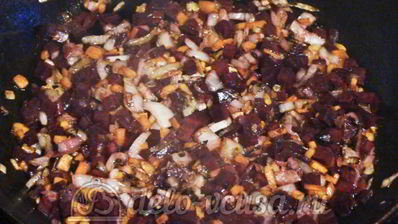 борщ в горшочке