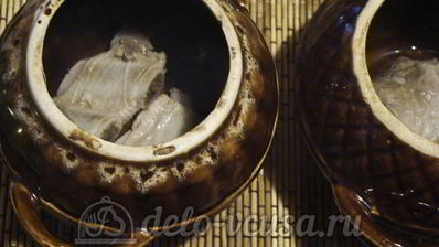 борщ в горшочке