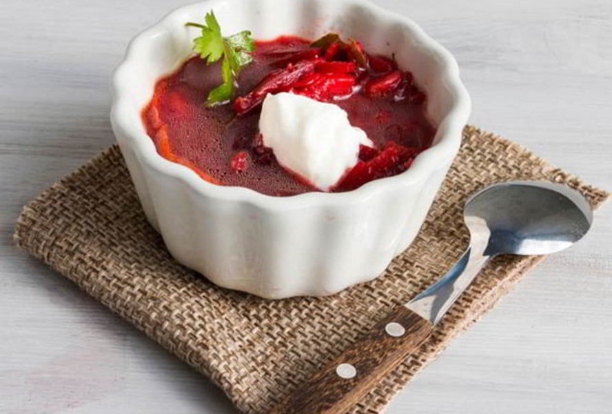 Холодный борщ на минеральной воде