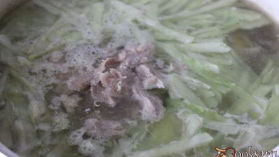 красный борщ с молотым салом