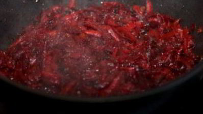 красный борщ