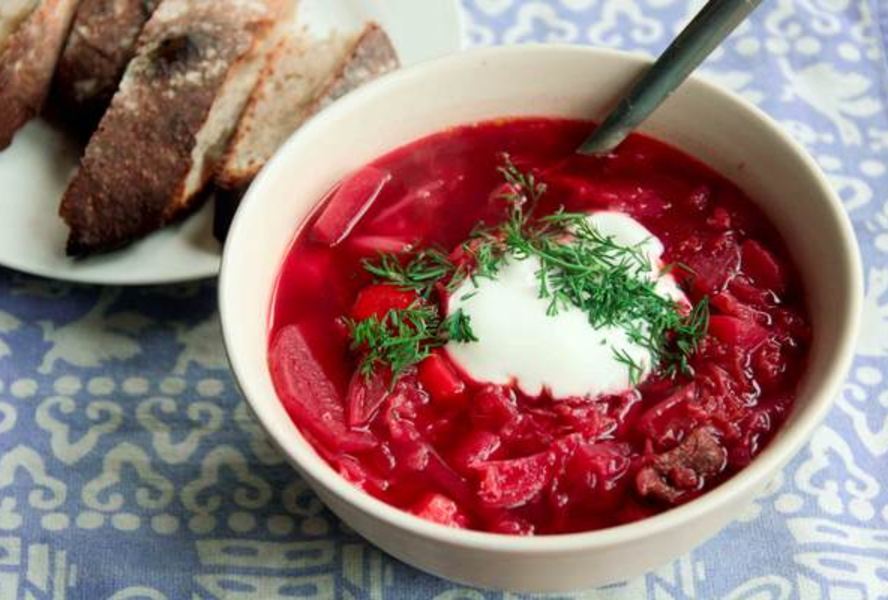 Очень вкусный борщ к обеду