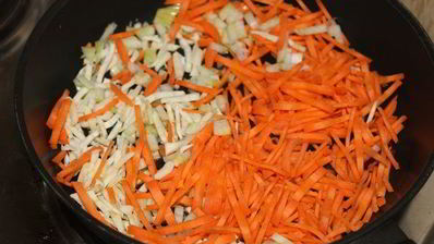 украинский борщ со щавелем