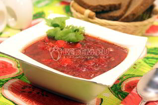 Вкусный борщ с черемшой