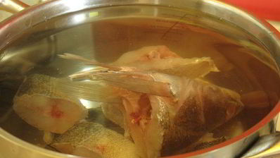 зеленый борщ с судаком