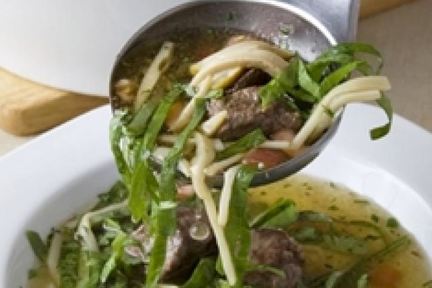 Бульон из баранины со шпинатом