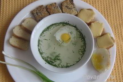 Бульон с гренками