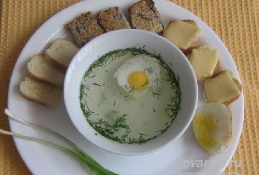 Бульон с гренками