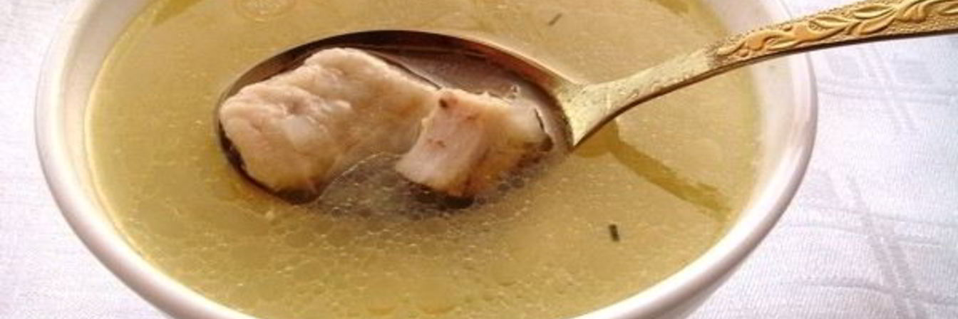Домашний куриный бульон с клецками