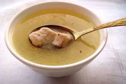 Домашний куриный бульон с клецками