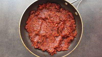 фасолевый суп на говяжьем бульоне со свининой