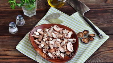 грибной суп на курином бульоне