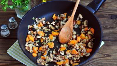 грибной суп на курином бульоне