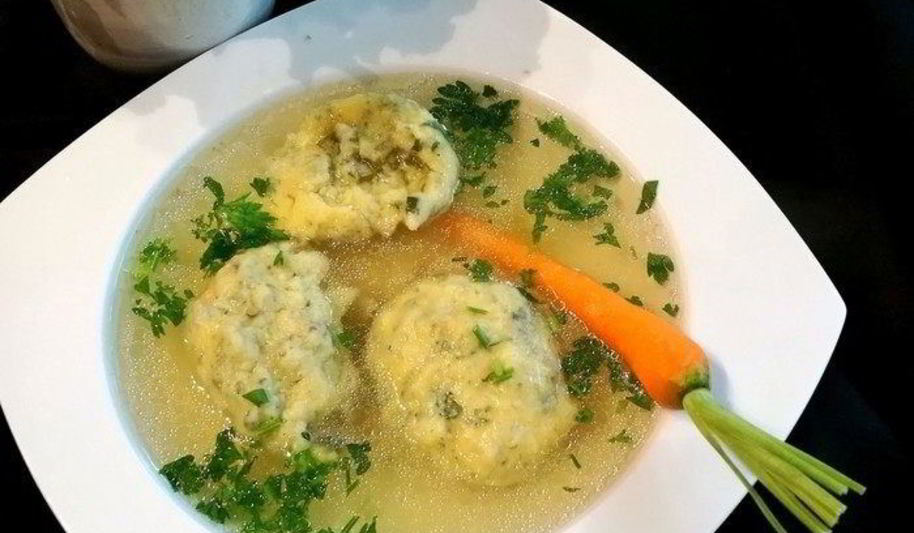 Рецепт куриного бульона с клецками