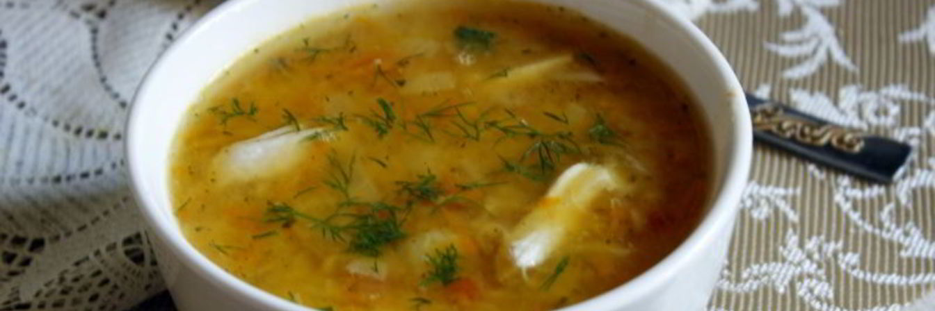 Пряный чечевичный суп на курином бульоне