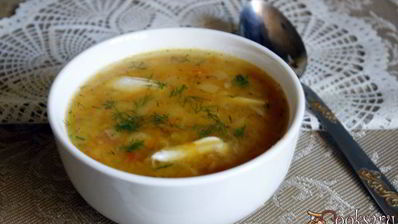 пряный чечевичный суп на курином бульоне