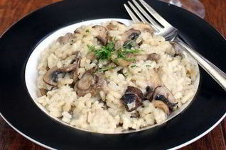 Ризотто на курином бульоне с грибами