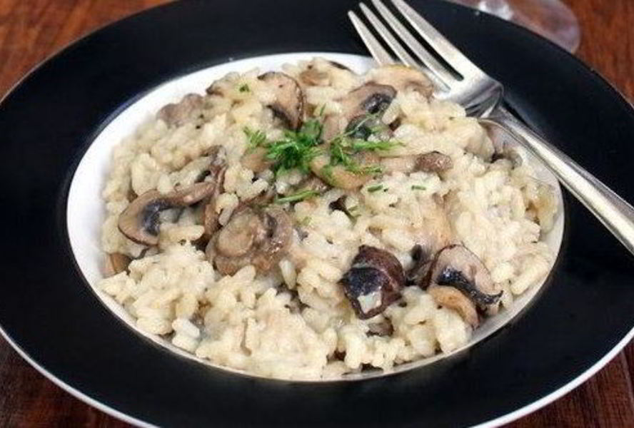 Ризотто на курином бульоне с грибами