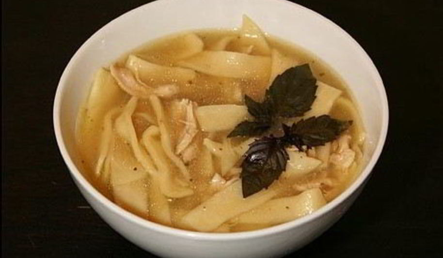 Рецепт супа с лапшой по-домашнему на курином бульоне