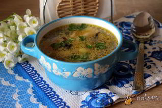 Суп с шампиньонами и фарфалле на курином бульоне