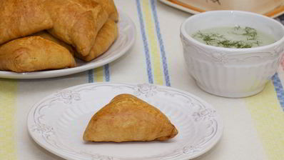 треугольники с мясом и бульоном