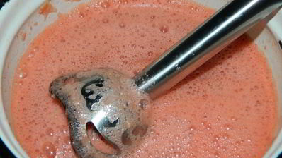 арбузный гаспачо в ледяной тарелке