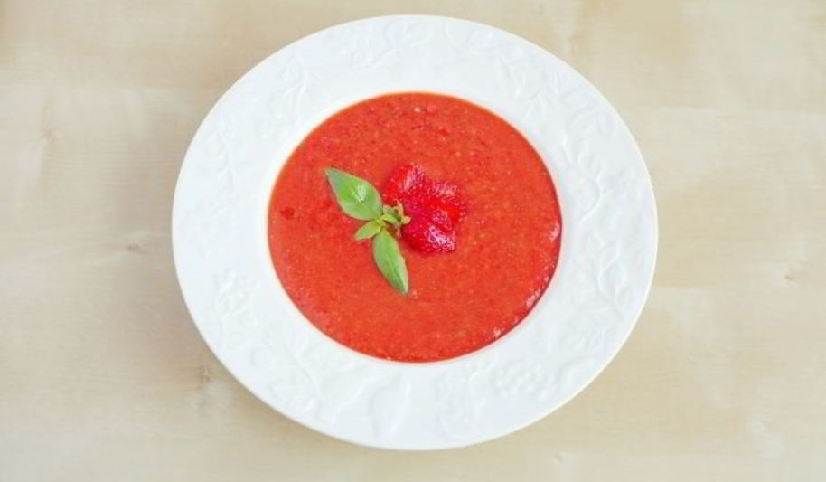 Рецепт гаспачо с клубникой