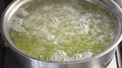 гороховый суп с фрикадельками