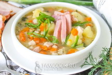 Гороховый суп с копченой грудинкой