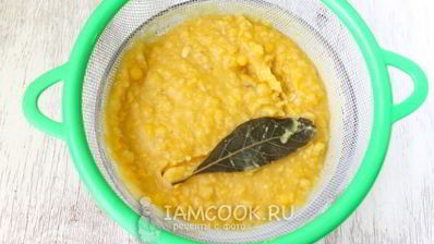 гороховый суп с копченой грудинкой